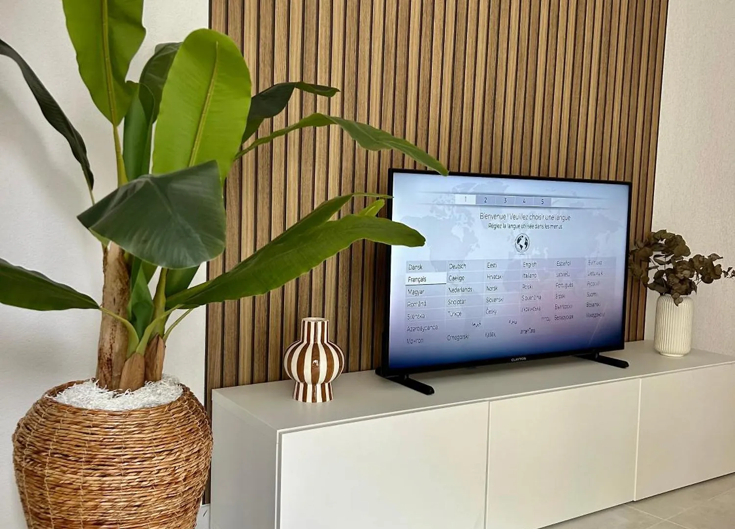 Menton Carre D'Or - Private Garage Apartment