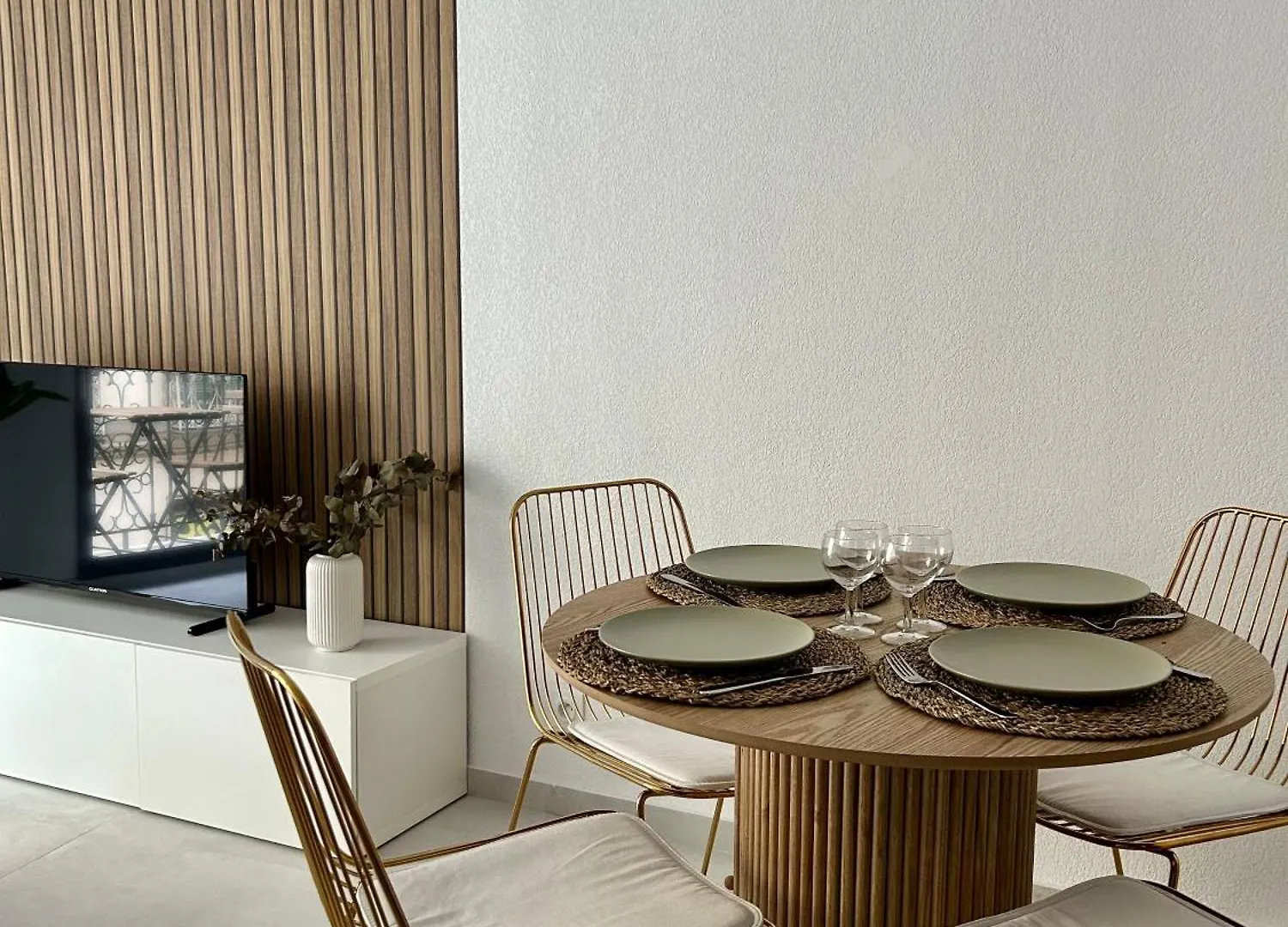Menton Carre D'Or - Private Garage Apartment