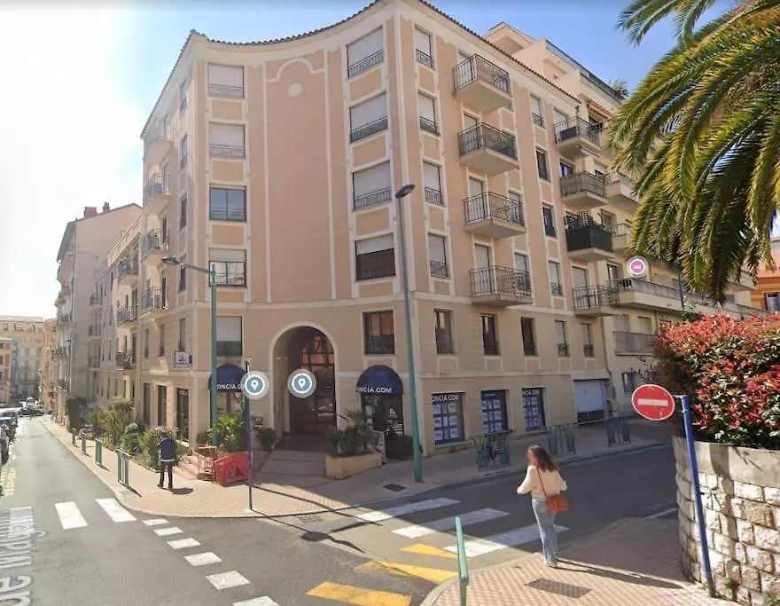 Menton Carre D'Or - Private Garage Apartment 0*,