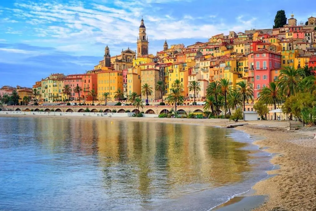 Menton Carre D'Or - Private Garage Apartment France